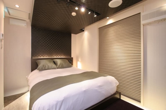 ROOM 07 ROOM 07