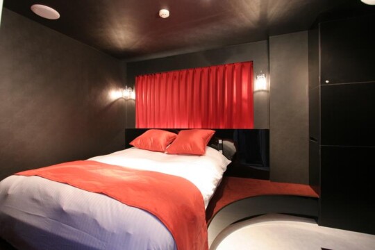 ROOM 10 ROOM 10